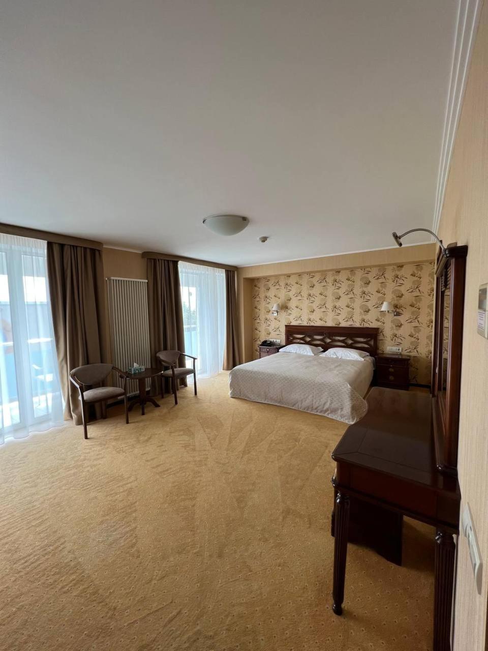 Grand-Marine Hotel & Spa Burlach'ya Balka Extérieur photo