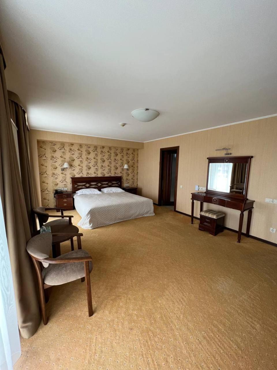 Grand-Marine Hotel & Spa Burlach'ya Balka Extérieur photo
