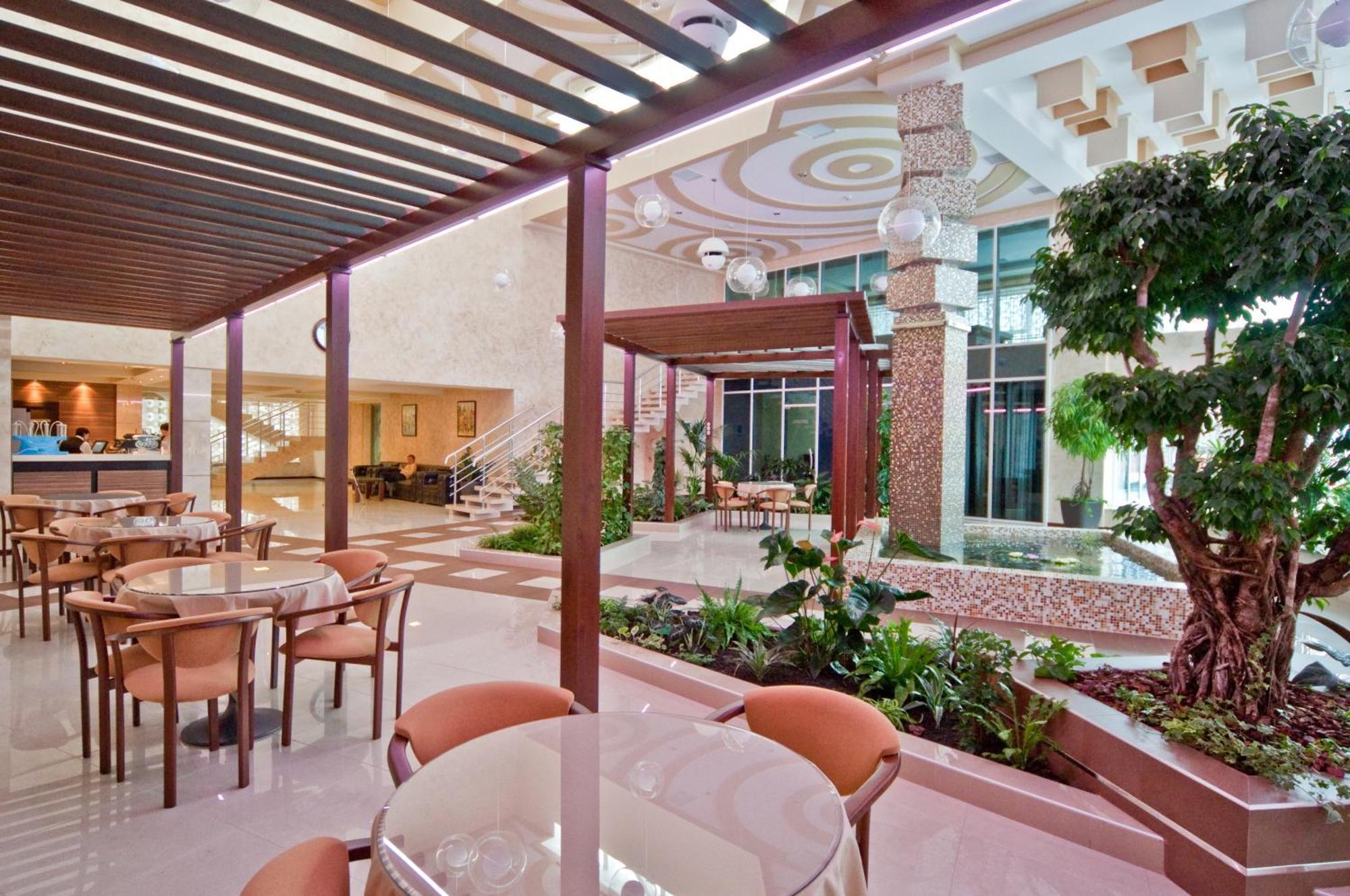 Grand-Marine Hotel & Spa Burlach'ya Balka Extérieur photo